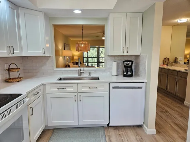 $4,400 | 744 Avenida Estancias, Unit 144, Venice, FL 34292