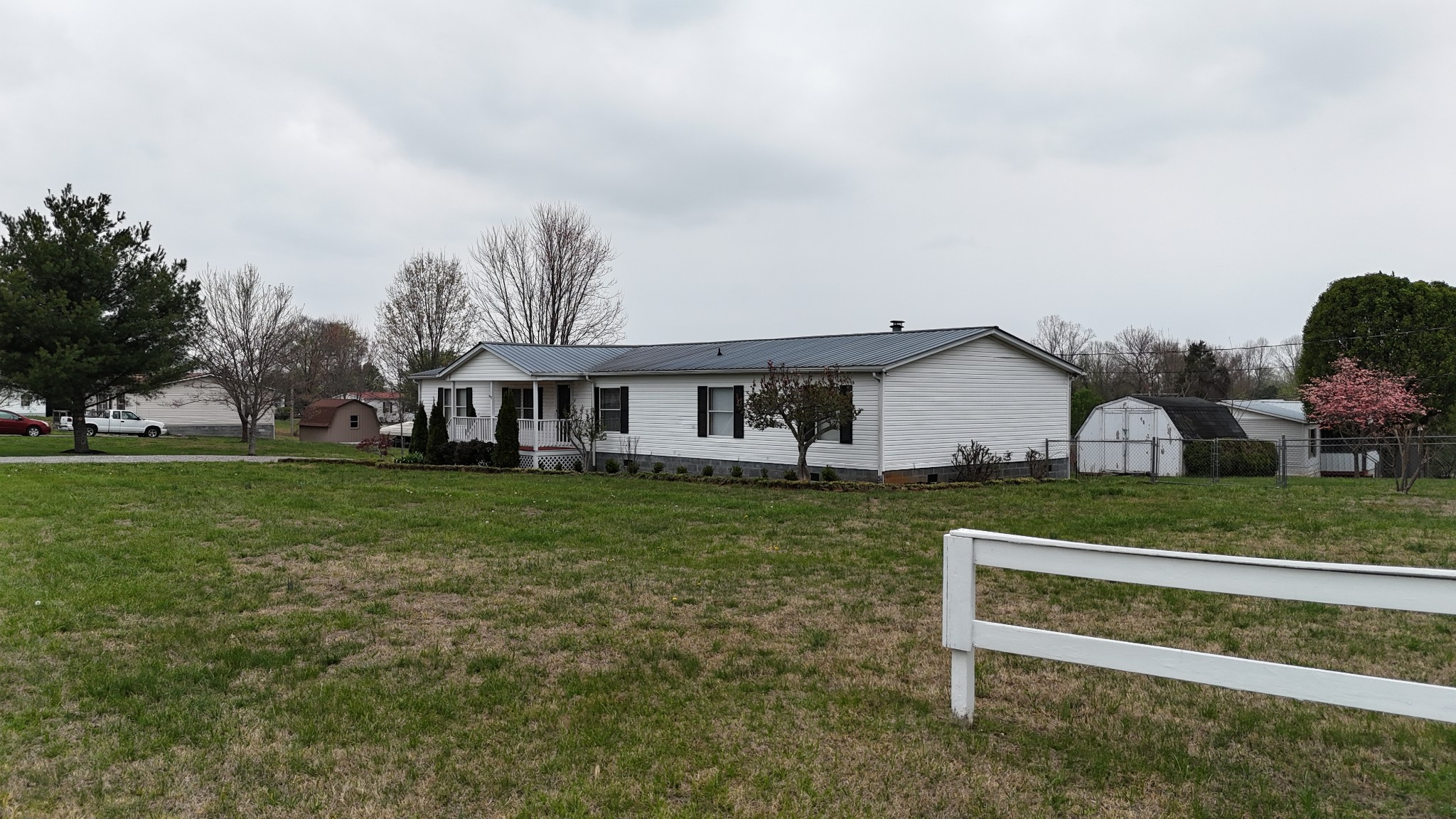 184 Mcgowan Road Morrison, TN 37357 - Photo 3 of 46