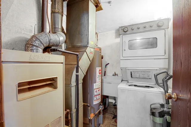 $145,000 | 1940 183rd Street, Unit 1D, Homewood, IL 60430