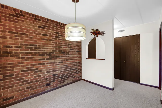 $145,000 | 1940 183rd Street, Unit 1D, Homewood, IL 60430