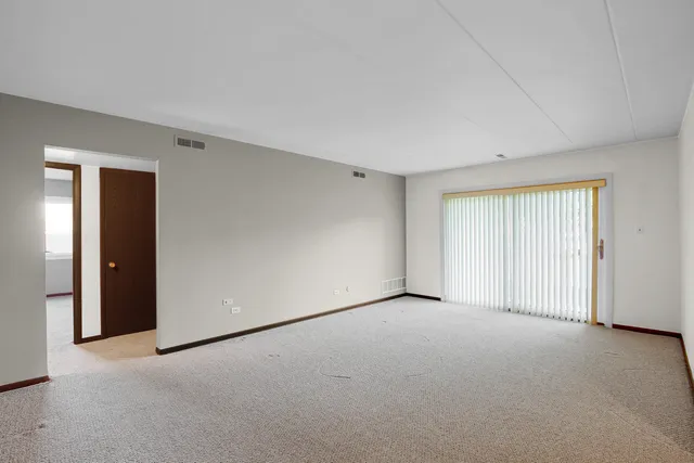 $145,000 | 1940 183rd Street, Unit 1D, Homewood, IL 60430