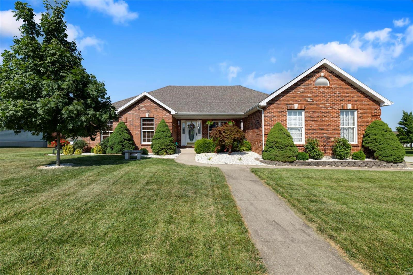 1331 Rachael Lane Waterloo, IL 62298 - Photo 2 of 39