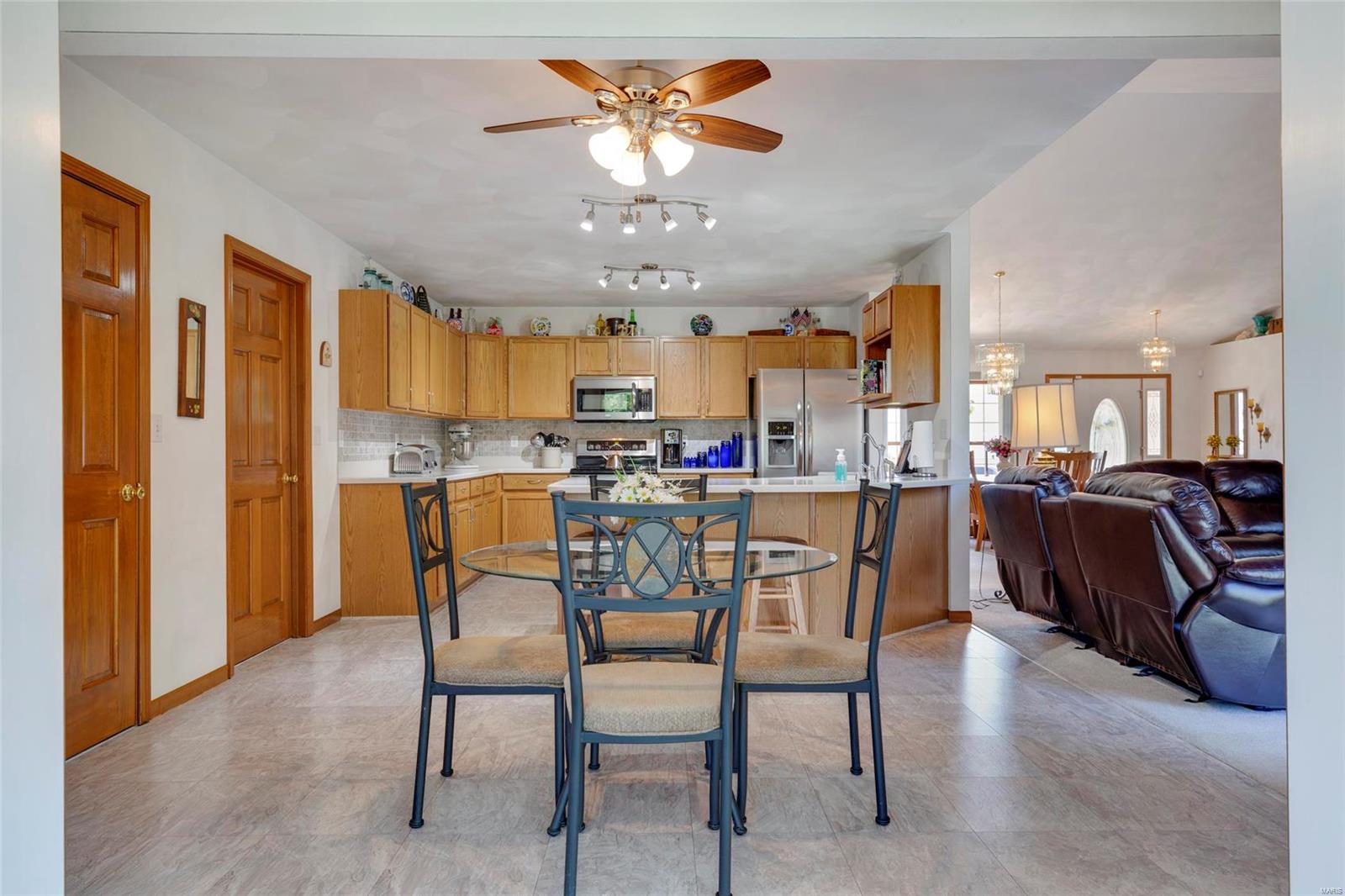 1331 Rachael Lane Waterloo, IL 62298 - Photo 18 of 39