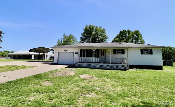 $160,000 | 25898 Highway 32, Lebanon, MO 65536