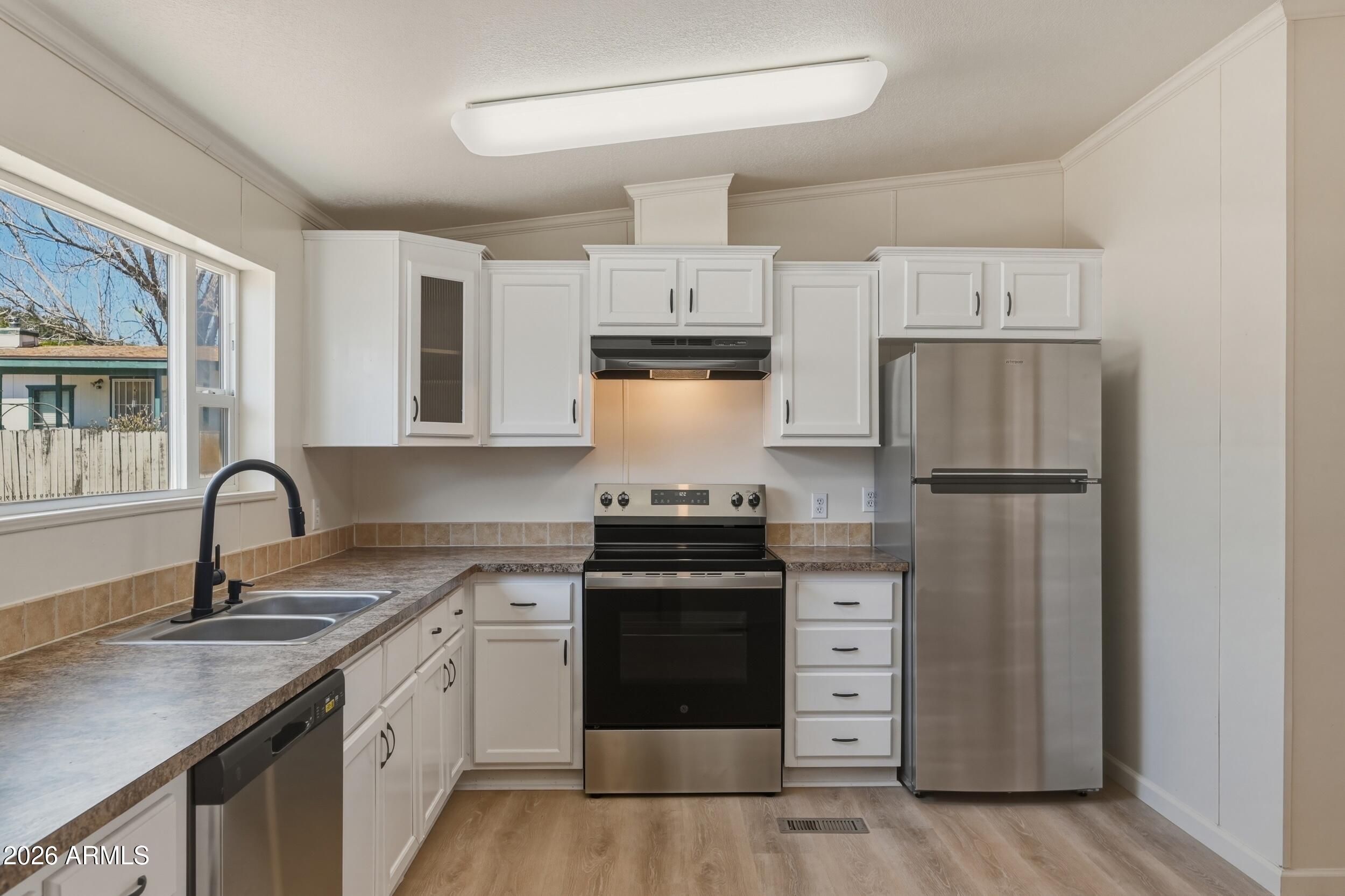 312 East Cedar Mill Road Payson, AZ 85541 - Photo 16 of 27 Kitchen