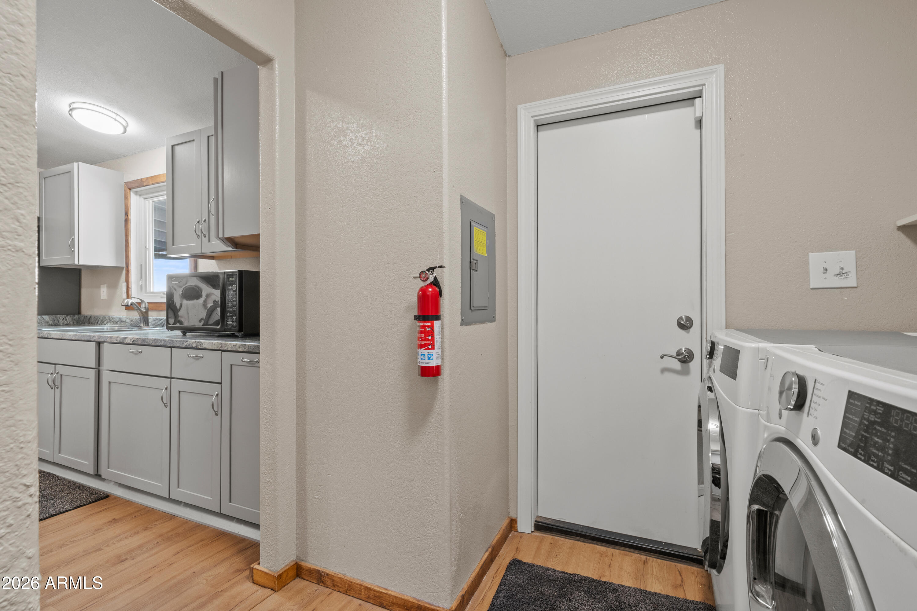 10072 South Shiloh Ranch Road Hereford, AZ 85615 - Photo 27 of 46 2 Interiors - 24