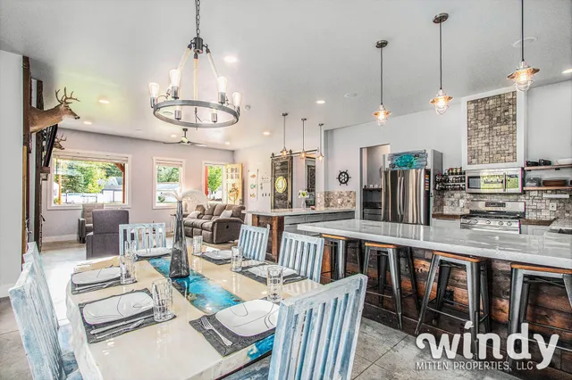 $875,000 | 4958 Forest Park Avenue, Watervliet, MI 49098