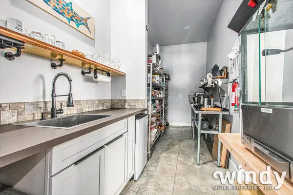 $945,000 | 4958 Forest Park Avenue, Watervliet, MI 49098