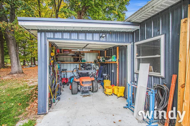 $875,000 | 4958 Forest Park Avenue, Watervliet, MI 49098