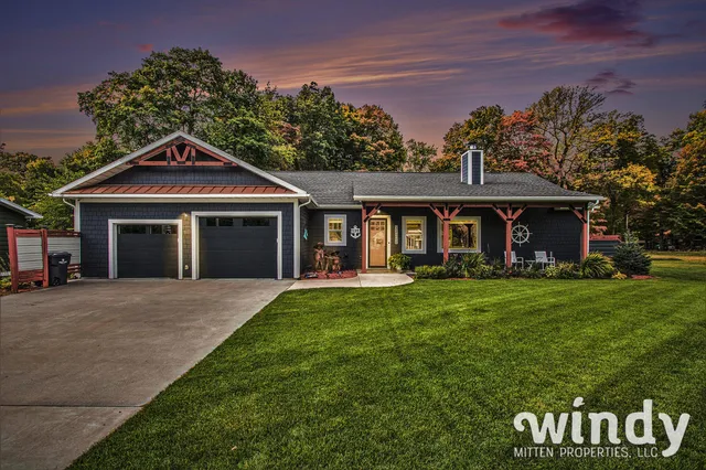 $875,000 | 4958 Forest Park Avenue, Watervliet, MI 49098