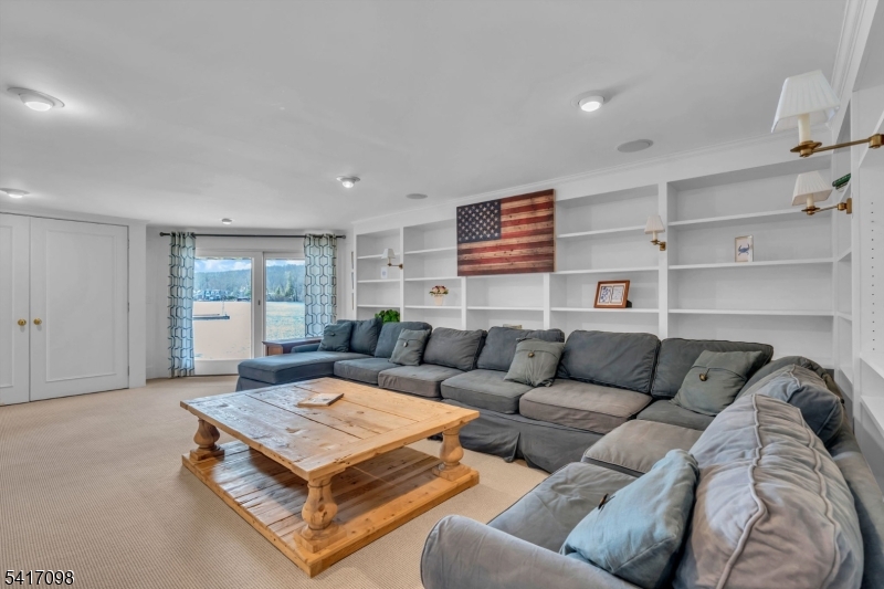 140 Lake End Road Newfoundland, NJ 07435 - Photo 29 of 48
