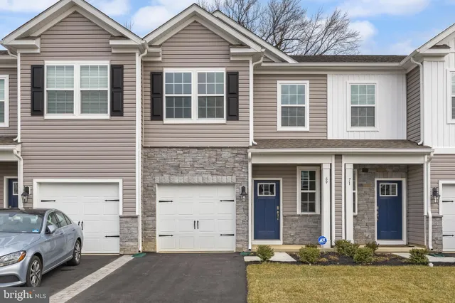 $2,750 | 69 Alexander Way, Westampton, NJ 08060