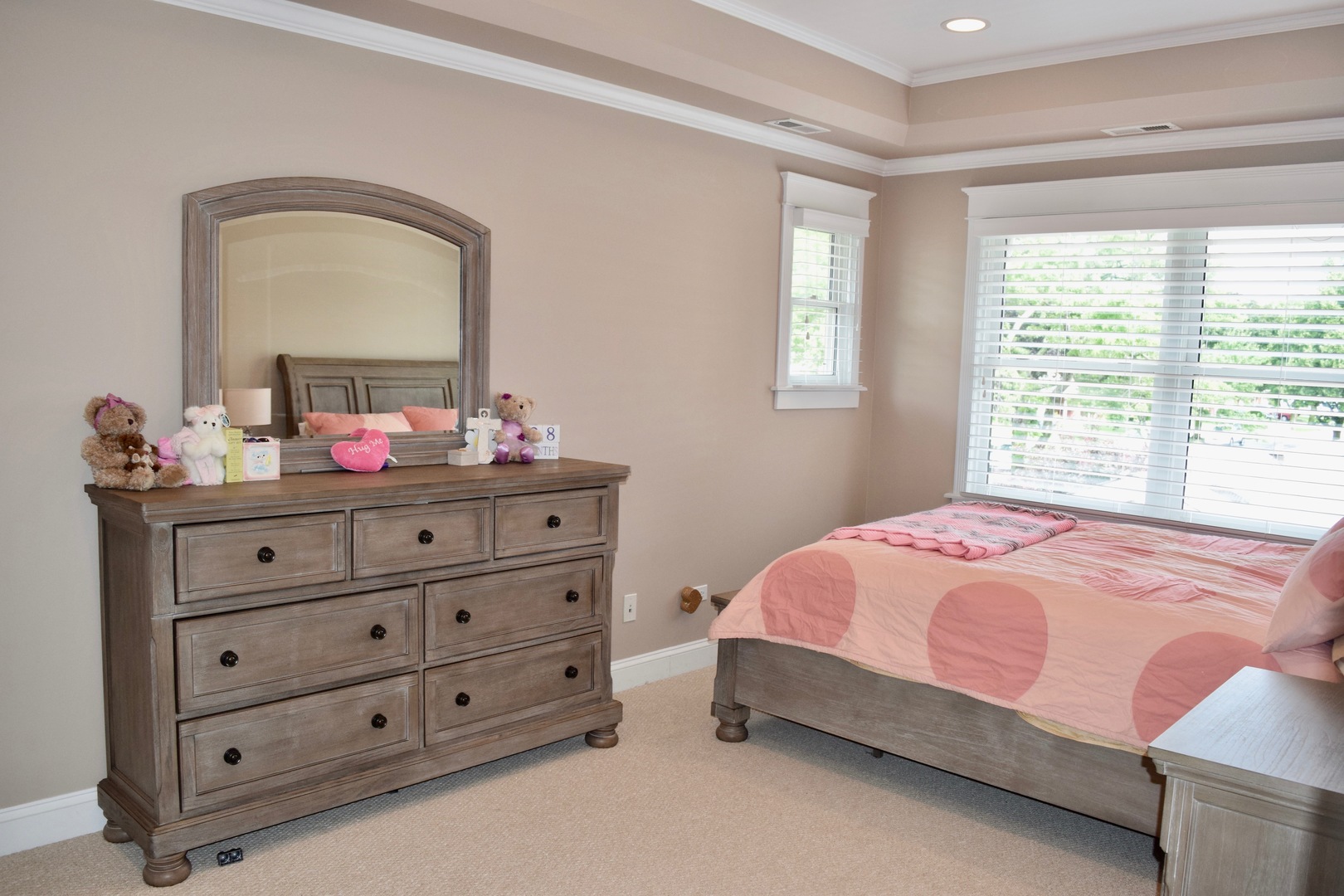 707 North Delphia Avenue Park Ridge, IL 60068 - Photo 15 of 22 a bedroom with a bed and a dresser