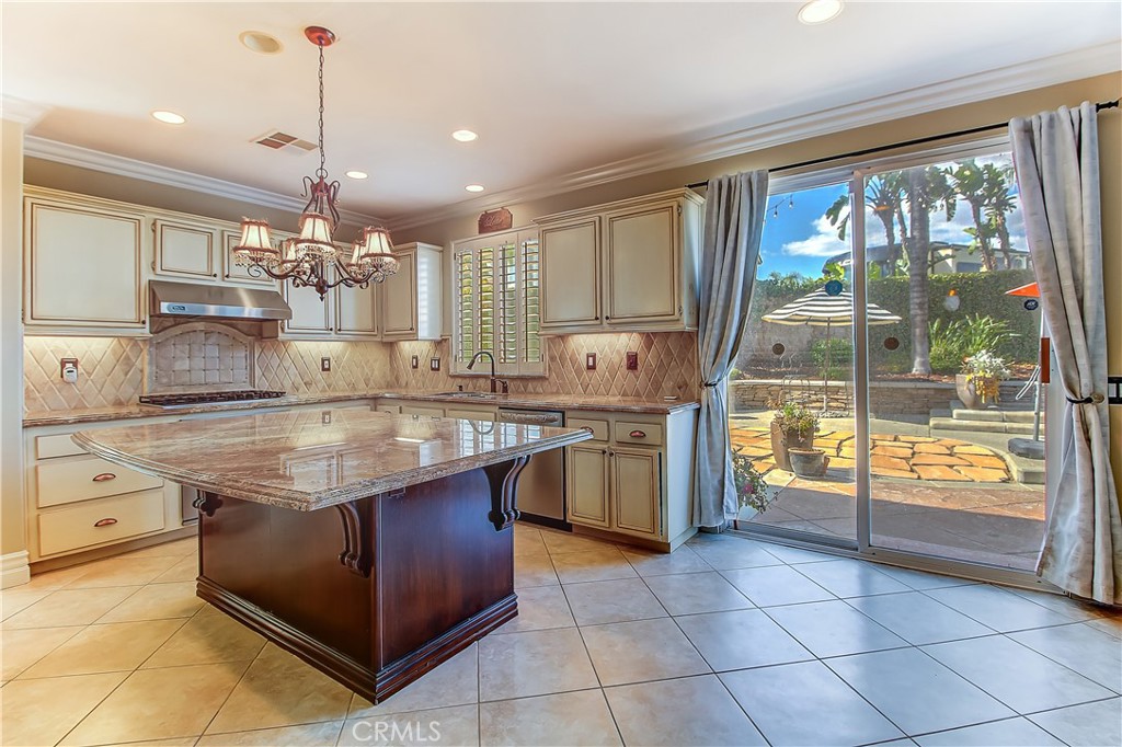 14182 Crystal View Terrace Riverside, CA 92508 - Photo 19 of 73 Gallery Image 19