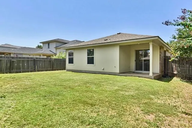 $1,895 | 916 Gentry Drive, Leander, TX 78641