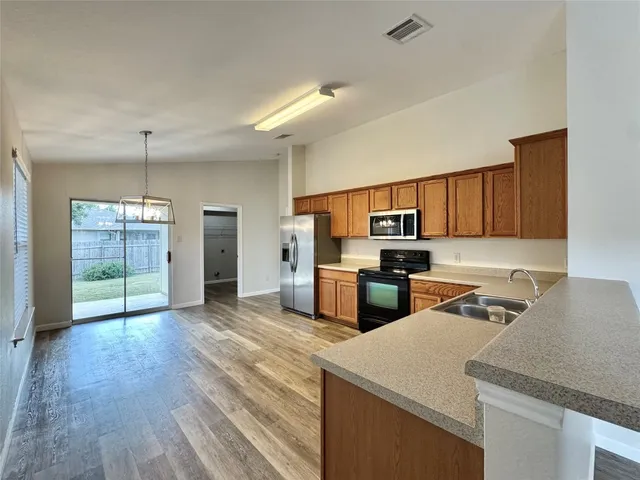 $1,895 | 916 Gentry Drive, Leander, TX 78641