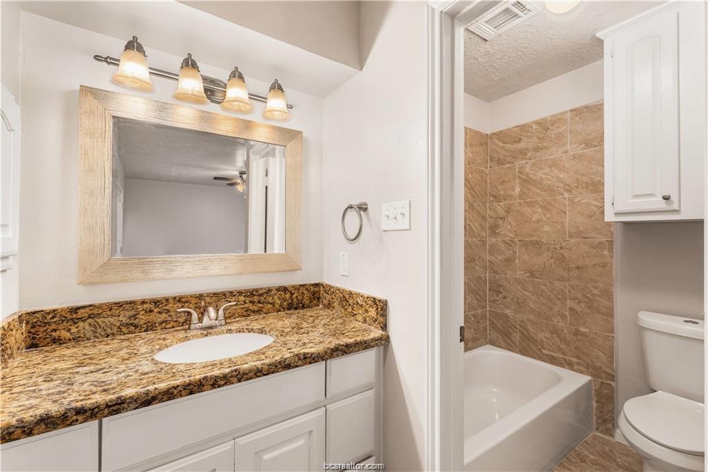 3101 Red Robin Loop Bryan, TX 77802 - Photo 13 of 20