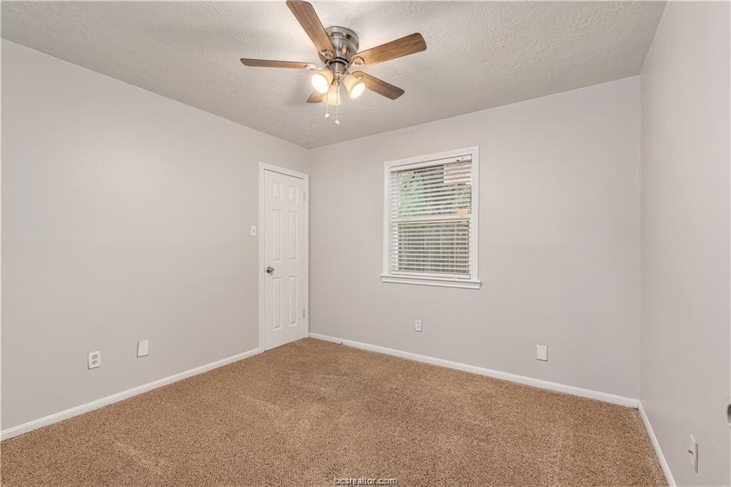 3101 Red Robin Loop Bryan, TX 77802 - Photo 14 of 20