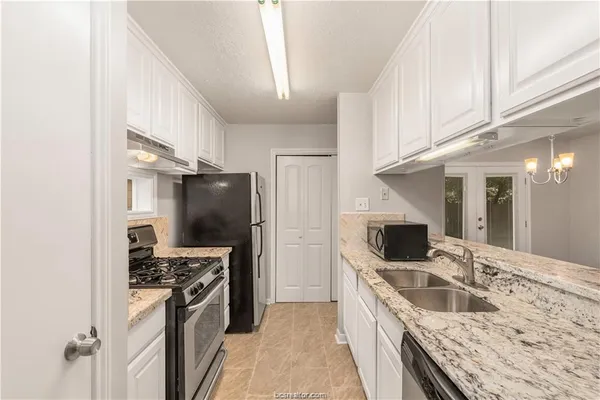 $1,800 | 3101 Red Robin Loop, Bryan, TX 77802