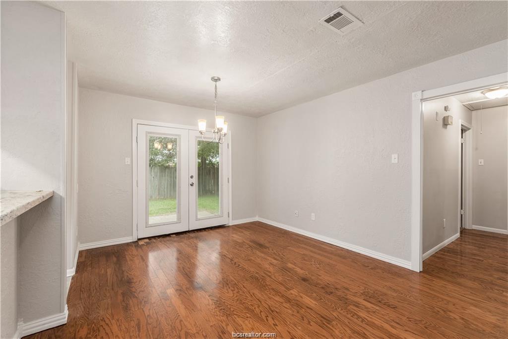 3101 Red Robin Loop Bryan, TX 77802 - Photo 7 of 20