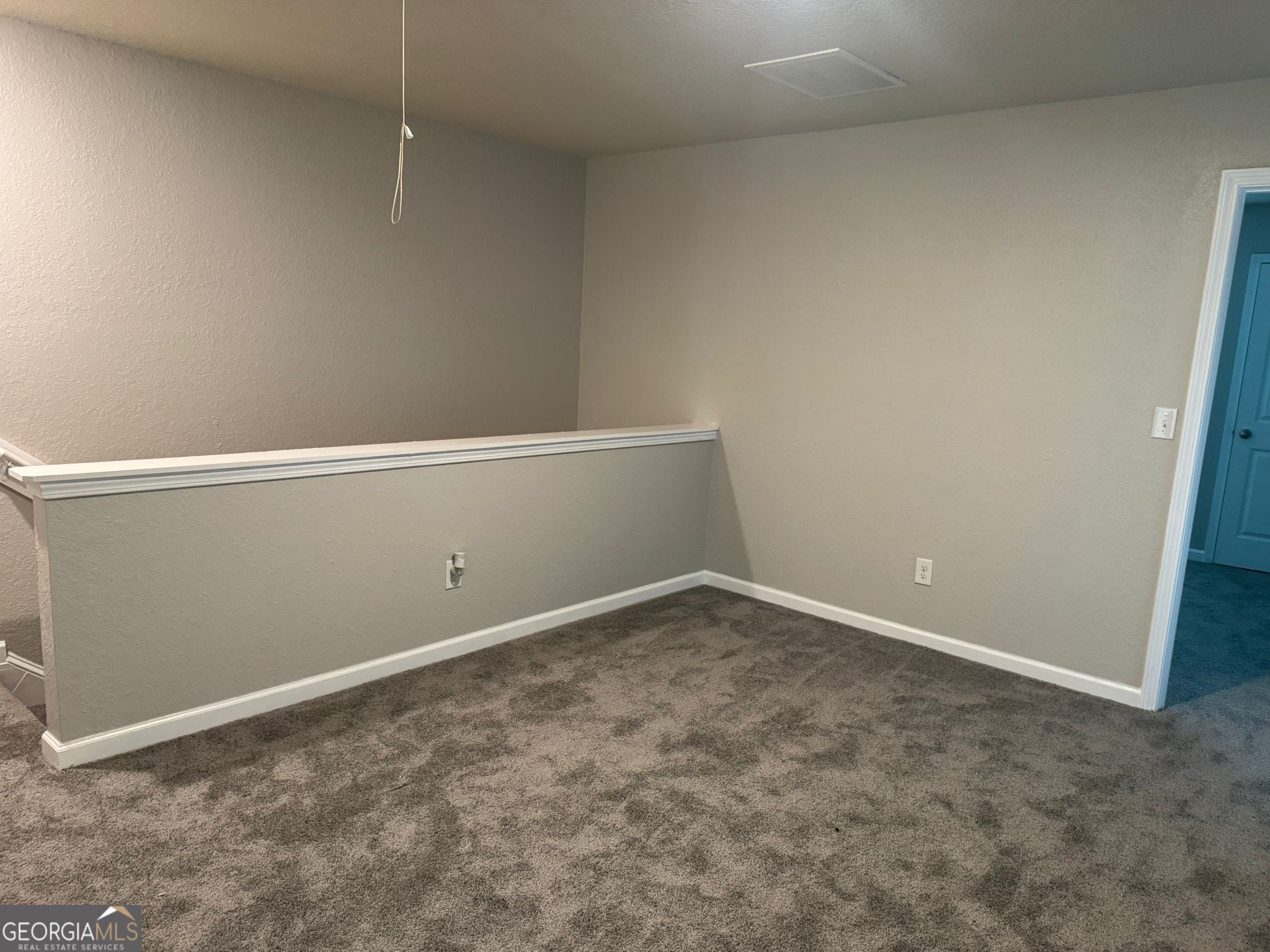 3475 Ridge Hill Parkway Douglasville, GA 30135 - Photo 15 of 34 a view of an empty room