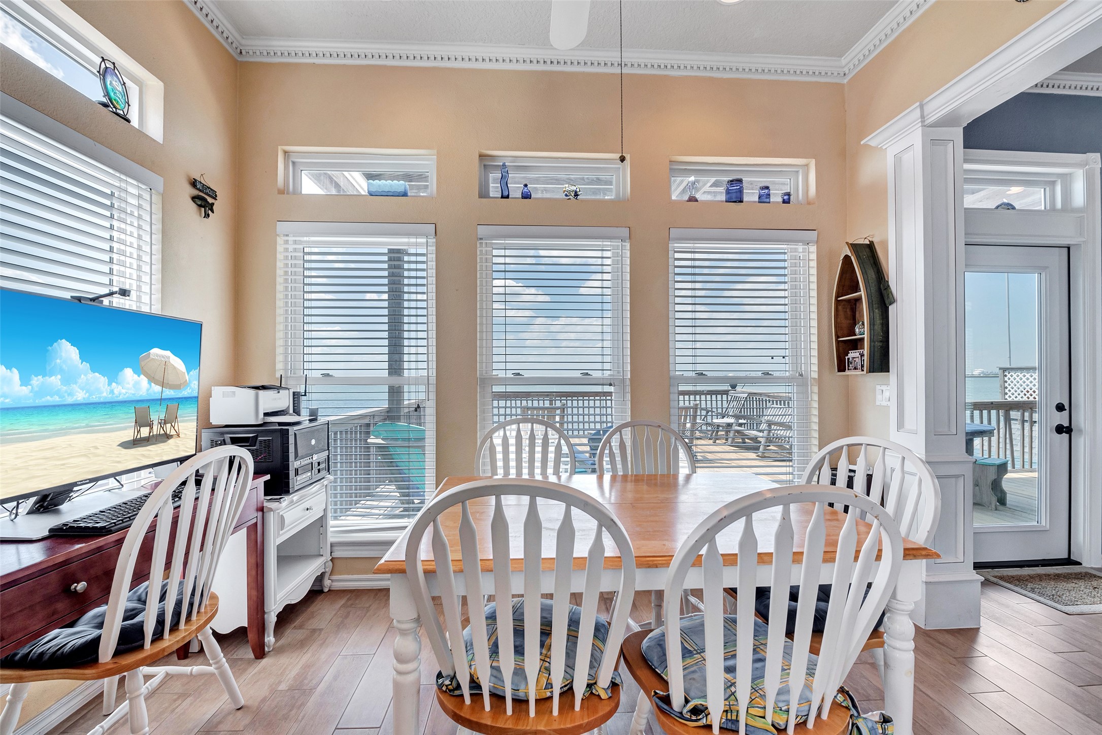 247 Isles End Road Tiki Island, TX 77554 - Photo 10 of 48 a view of a livingroom with furniture