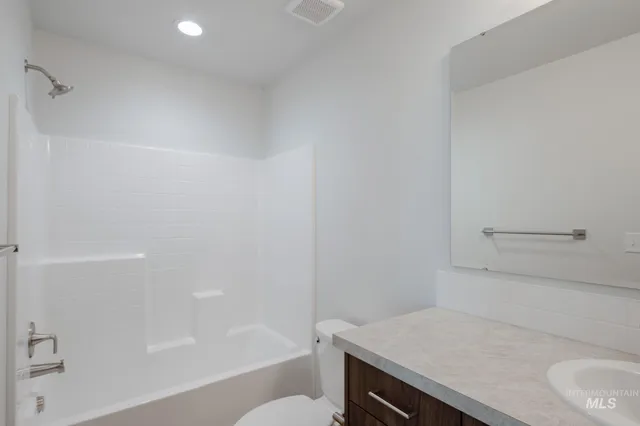 $484,990 | 3895 East Jamestown Drive, Nampa, ID 83686