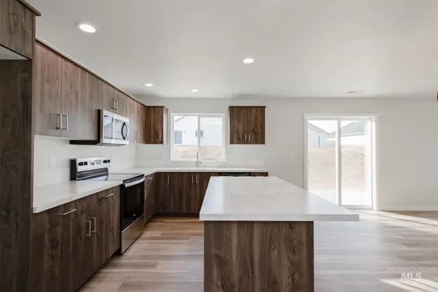 $484,990 | 3895 East Jamestown Drive, Nampa, ID 83686