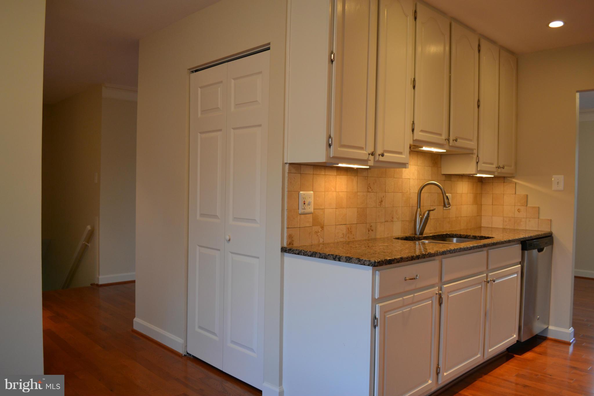15906 Kerr Road Laurel, MD 20707 - Photo 8 of 30 Kitchen