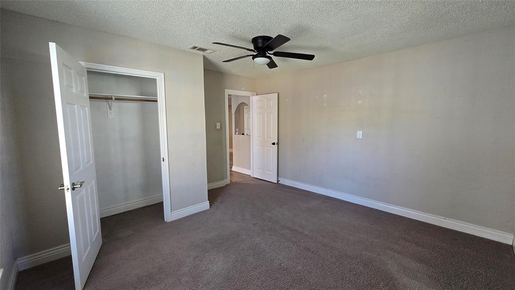 1441 Oakley Avenue Dallas, TX 75216 - Photo 18 of 34 a view of empty room