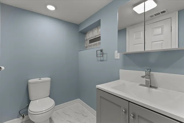 $280,000 | 6831 South Winchester Avenue, Chicago, IL 60636