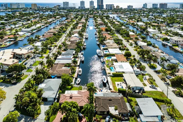 $1,699,000 | 2200 Southeast 9th Street, Pompano Beach, FL 33062