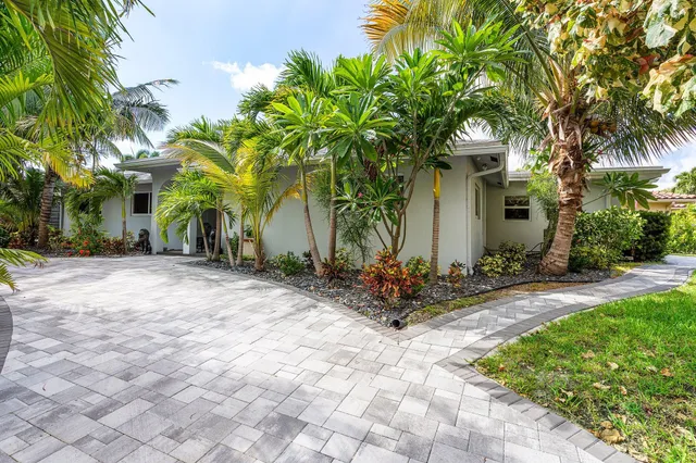 $1,699,000 | 2200 Southeast 9th Street, Pompano Beach, FL 33062