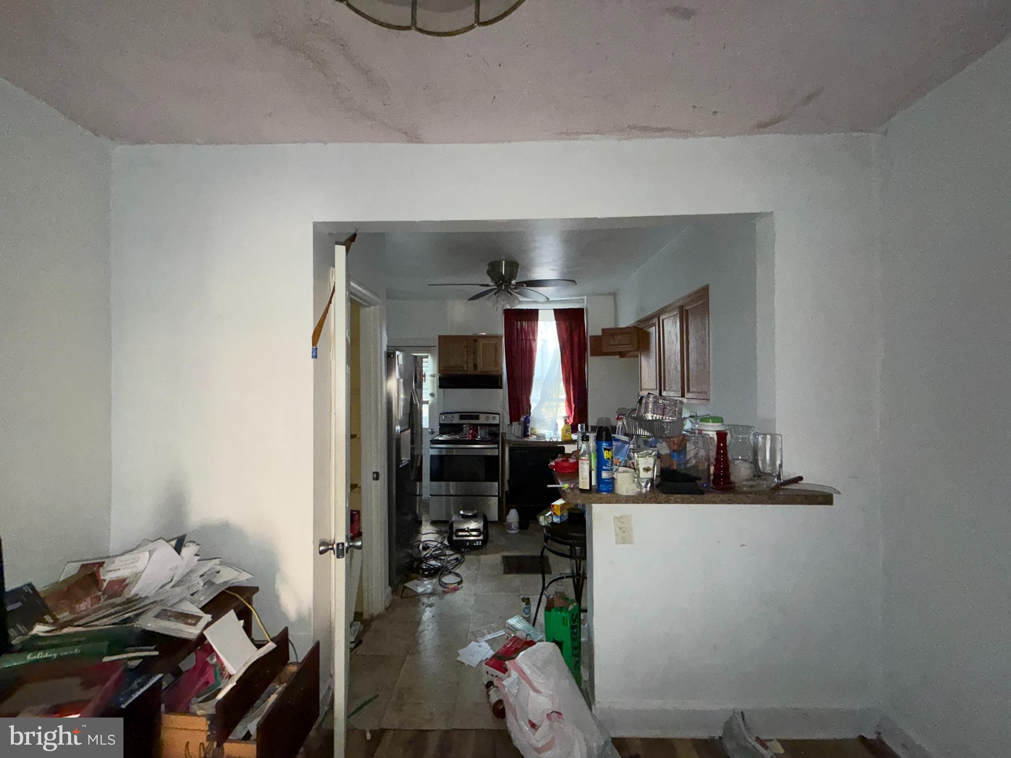 910 North Dukeland Street Baltimore, MD 21216 - Photo 7 of 27