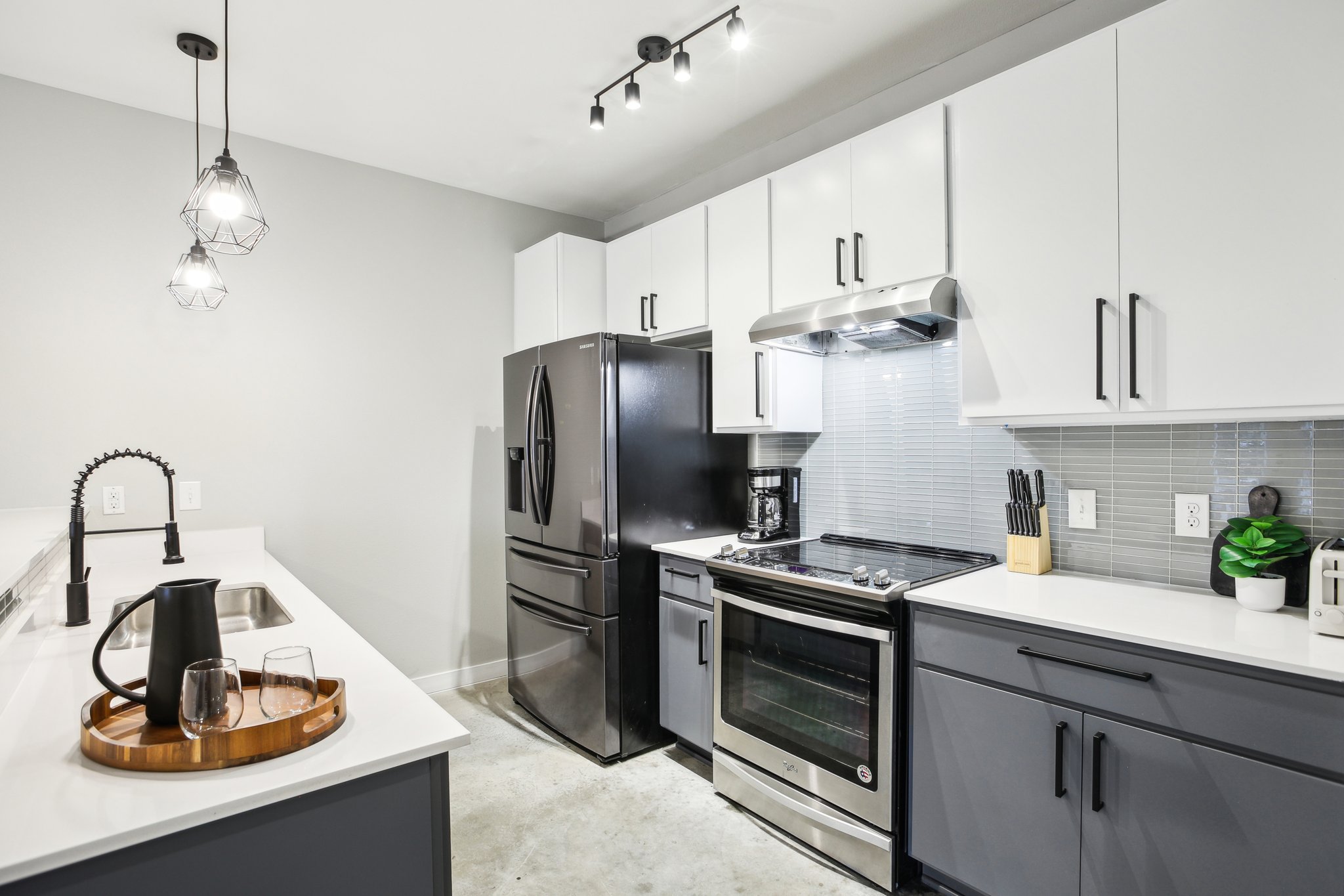 2505 Thornton Road, Unit 1107 Austin, TX 78704 - Photo 9 of 34
