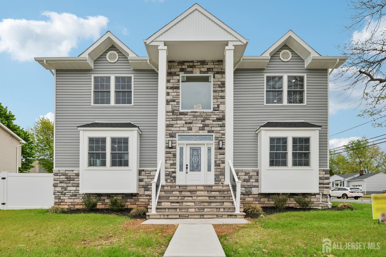 239 Suttons Lane Edison, NJ 08817 - Photo 1 of 68