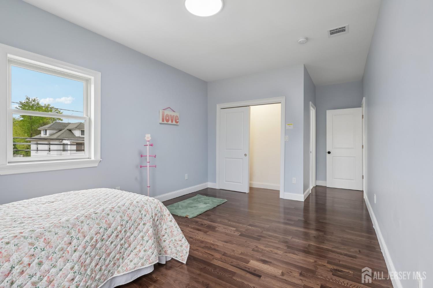239 Suttons Lane Edison, NJ 08817 - Photo 63 of 68