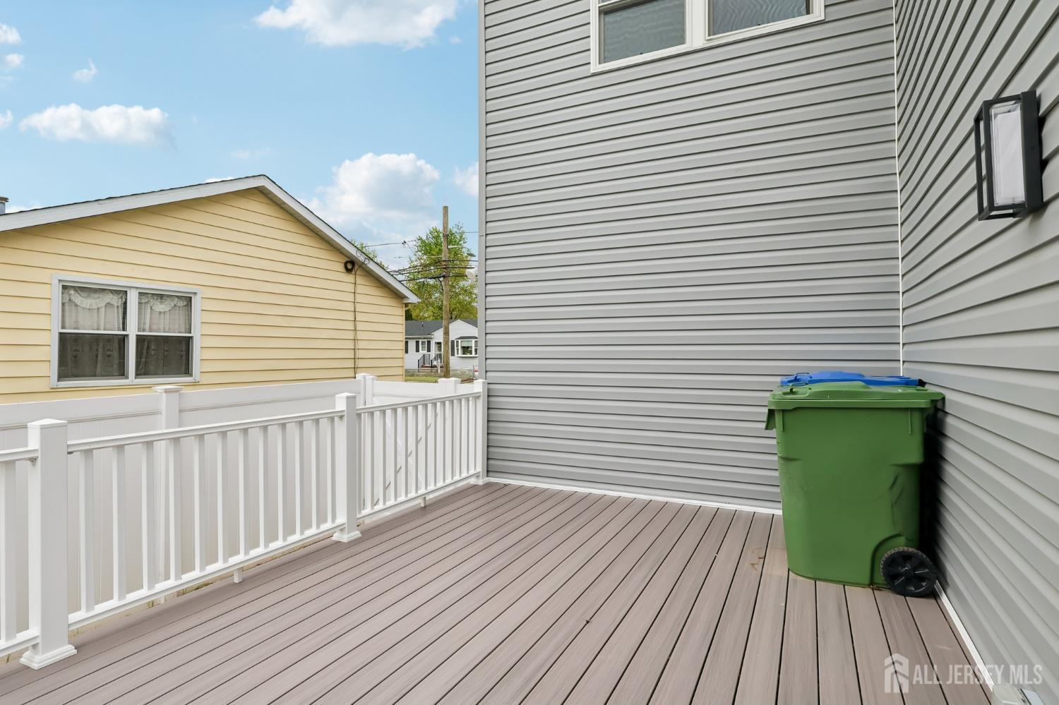 239 Suttons Lane Edison, NJ 08817 - Photo 64 of 68
