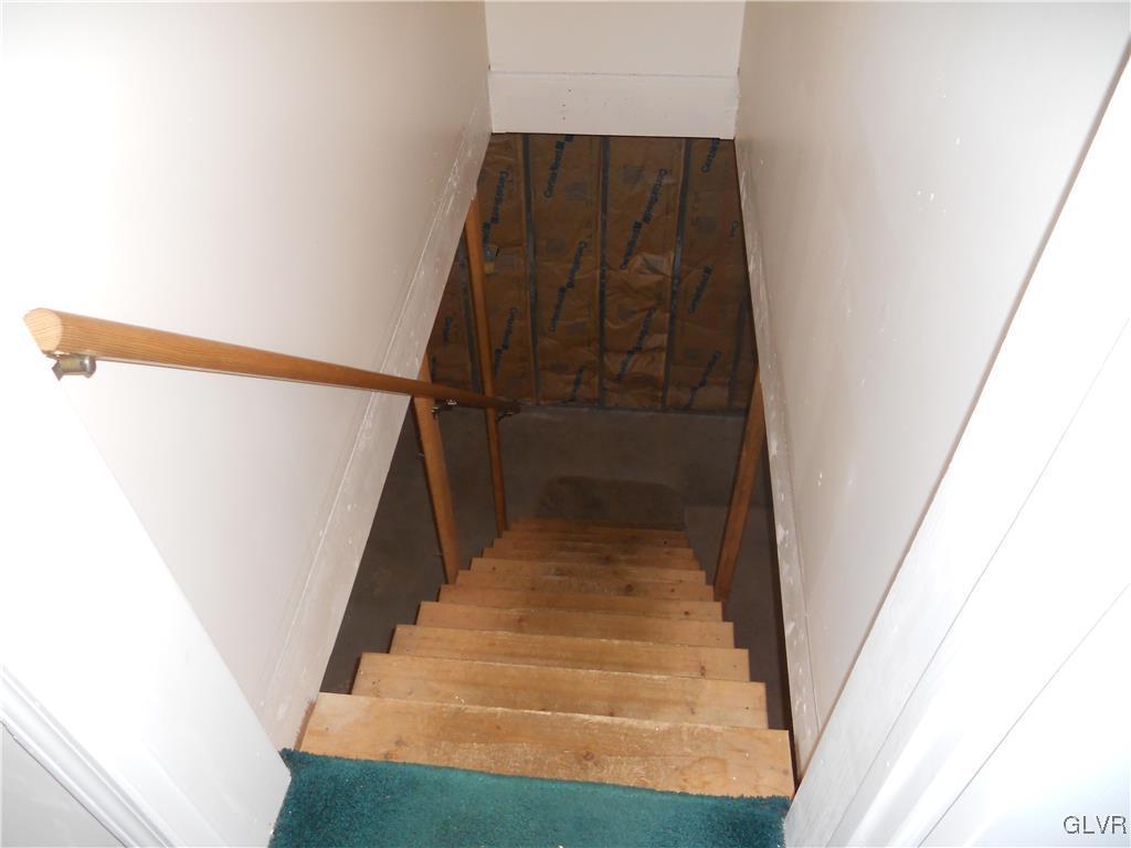 568 Allegheny Road Mount Bethel, PA 18343 - Photo 20 of 36 Stairs to the basement