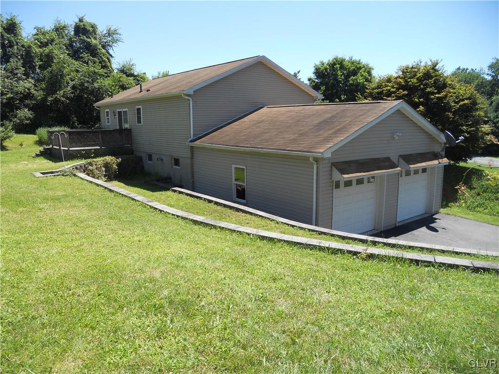 568 Allegheny Road Mount Bethel, PA 18343 - Photo 26 of 36 The back of the home