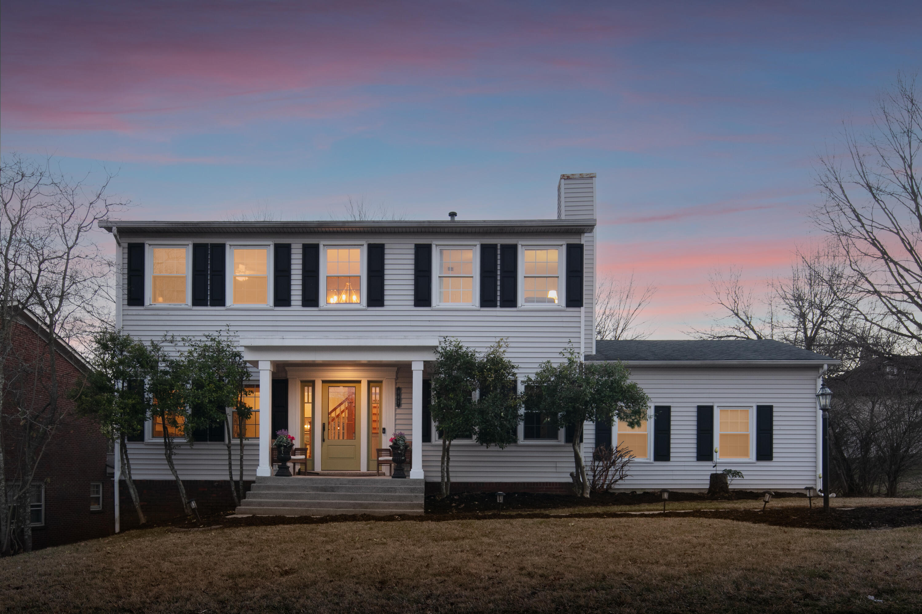 997 Chinoe Road Lexington, KY 40502 - Photo 1 of 41 twilight(1of4)