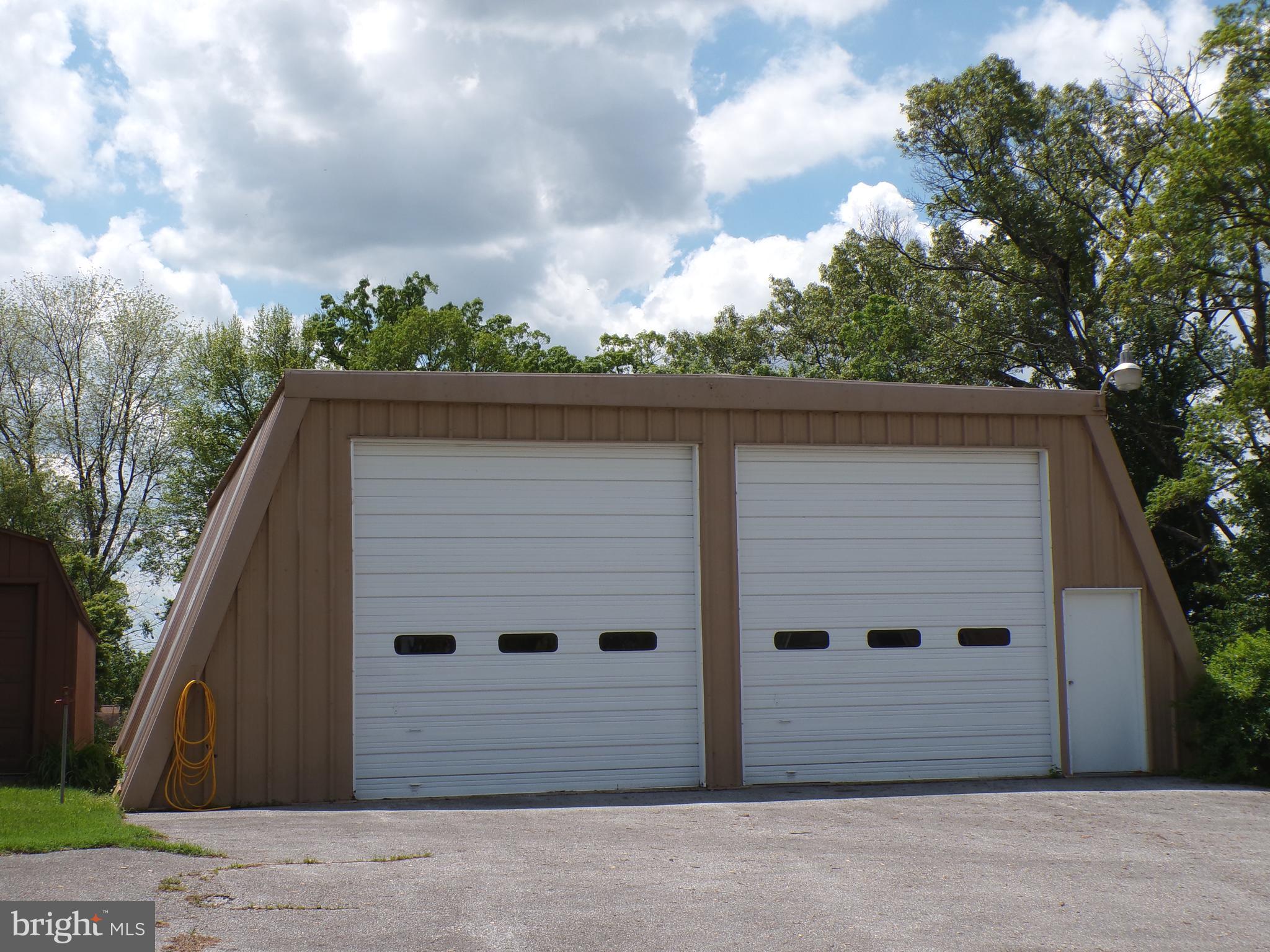 2713 Rowe Road New Windsor, MD 21776 - Photo 24 of 67 a backyard of a house