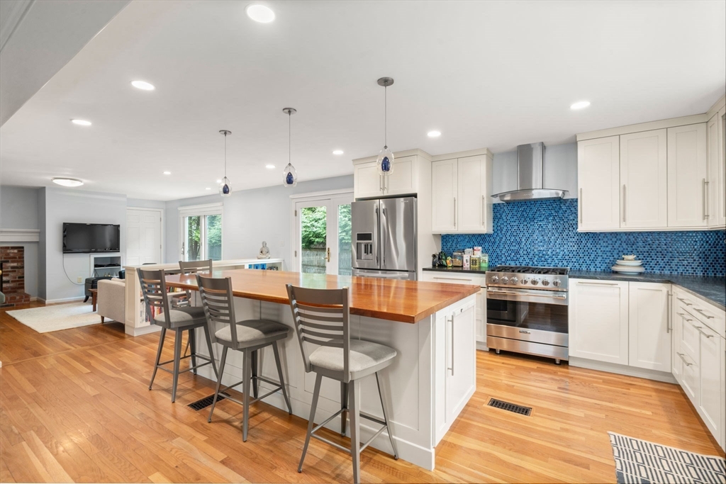 5 Derby Street Newton, MA 02465 - Photo 2 of 33
