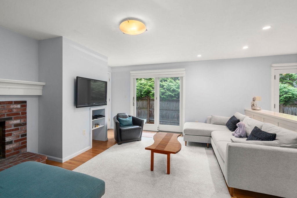 5 Derby Street Newton, MA 02465 - Photo 6 of 33