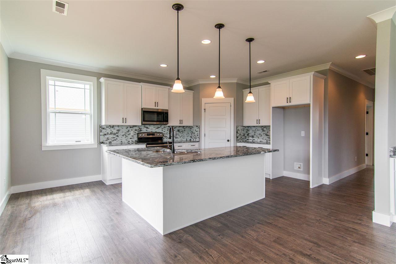 613 Berry Road Boiling Springs, SC 29316 - Photo 10 of 30