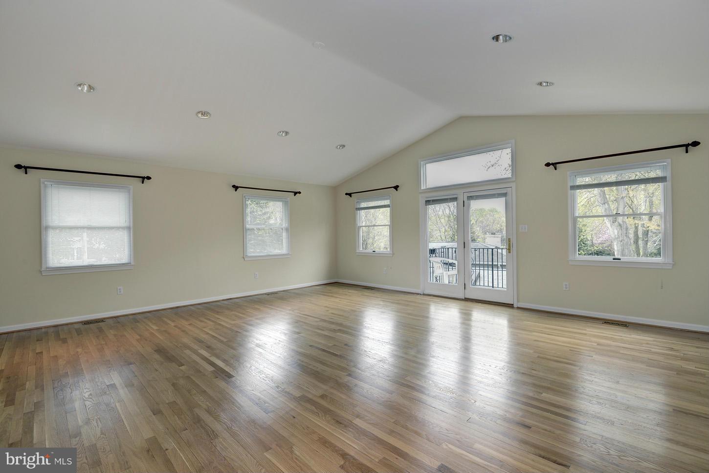1519 Brookside Road McLean, VA 22101 - Photo 14 of 30 Family Room