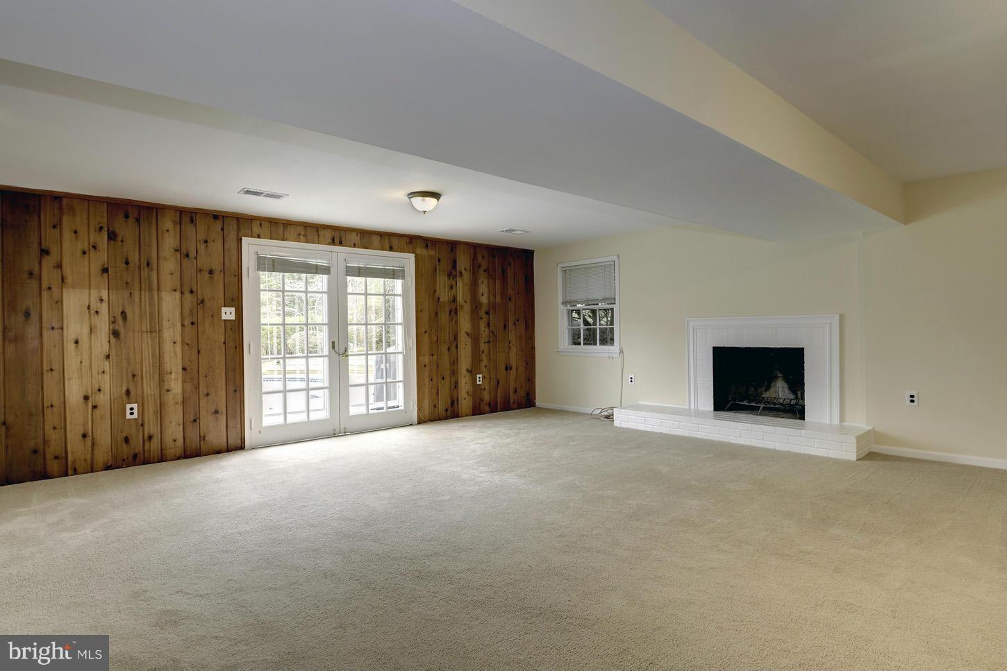 1519 Brookside Road McLean, VA 22101 - Photo 23 of 30 Family Room