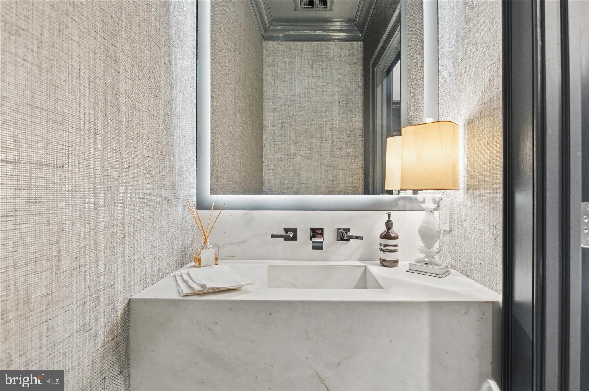 1821 Kalorama Square, Unit 11 Washington, DC 20008 - Photo 13 of 47