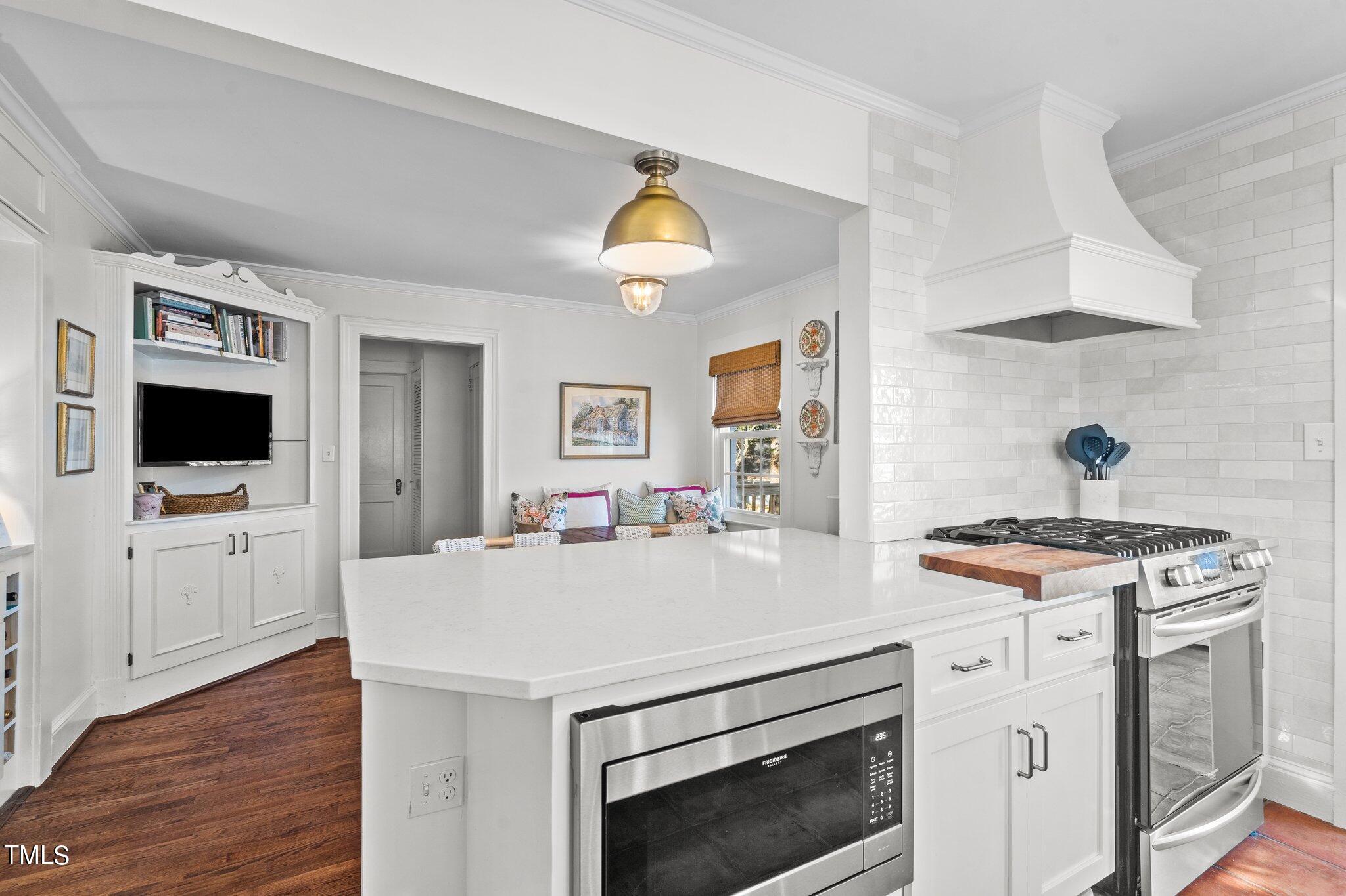 1806 Hilton Street Raleigh, NC 27608 - Photo 13 of 32 34-web-or-mls-_NFP4732