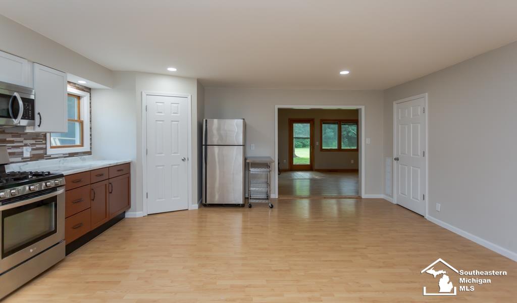 10825 Summerfield Road Temperance, MI 48182 - Photo 10 of 34